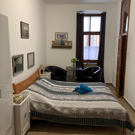 Anna Apartman Pápa Exterior foto