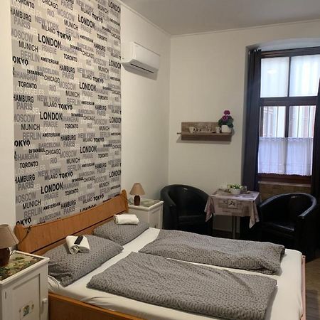 Anna Apartman Pápa Exterior foto