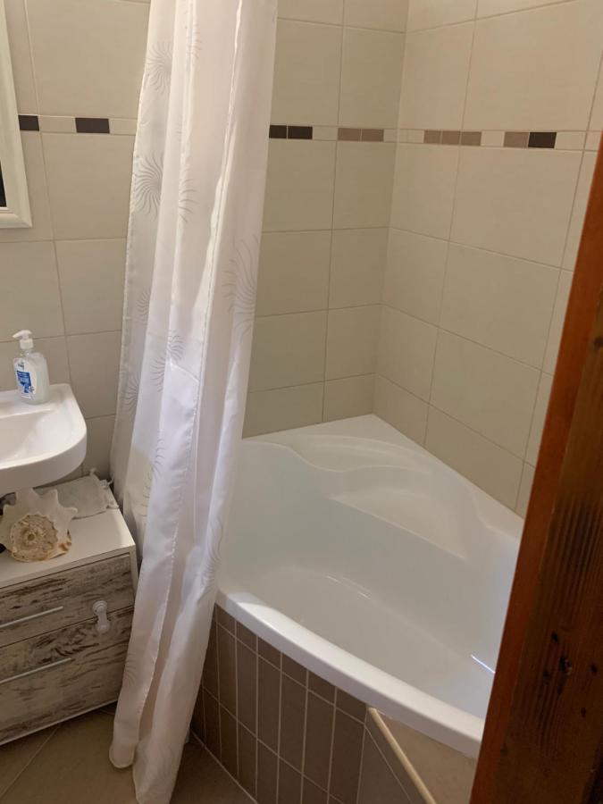 Anna Apartman Pápa Exterior foto